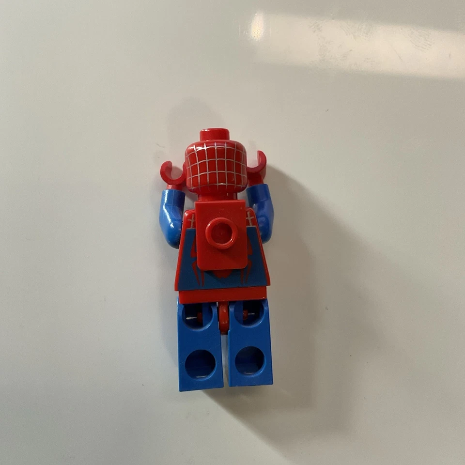 Lego Marvel Spider-Man 1 Minifigure Silver Webbing Blue Arms, Legs Studio  - Image 4 of 4