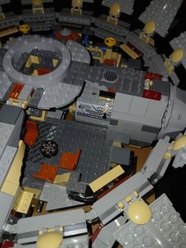 Millenium Falcon Lego 4504