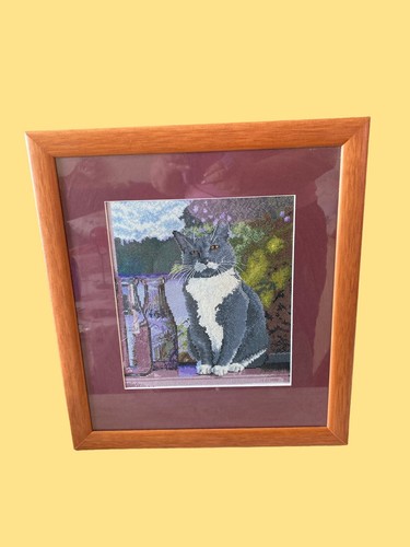 Cat Framed Cross Stitch Retro Picture Grey & White Completed Cross Stitch 1998 - Picture 11 of 19