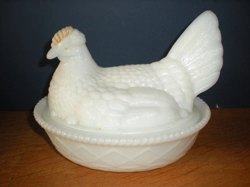 HEN On NEST Antique Milk Glass Covered Dish Vtg