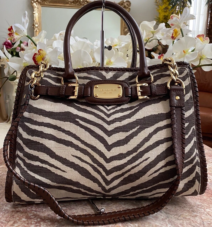 Bolso Grande Michael Kors Hamilton Estampado Cebra Marrón Marfil EW ¡USADO EN EXCELENTE ESTADO! $430