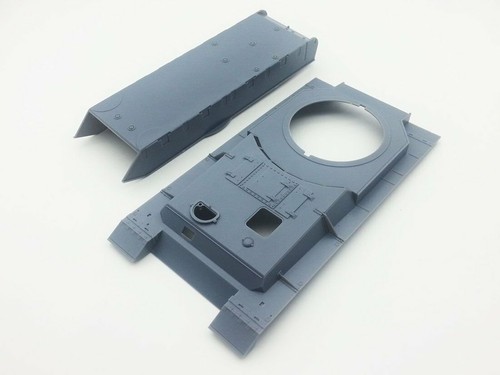 Amusing Hobby 35A008 1/35 British Tank Destroyer FV215B(183) - Picture 2 of 8