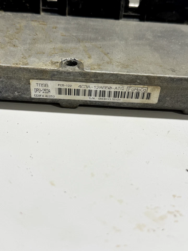 2002-2004 FORD F350 SUPERDUTY DIESEL ECU ENGINE COMPUTER 4C3A-12A650-ATG - Image 3 of 4