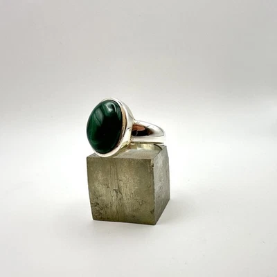 Klassischer Silberring 925 mit echtem Malachit Cabochon — Gr. 56 (17,8 mm) - Bild 1 von 4