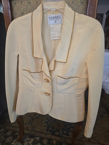 Authentic Vintage Chanel 1990 Ectu Cream Silk Jumbo Pearl S/S 1990