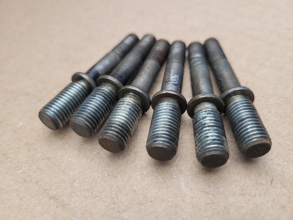 Suzuki PE250 PE 250 Cylinder Head Bolts Studs OEM Foto 2 de 3