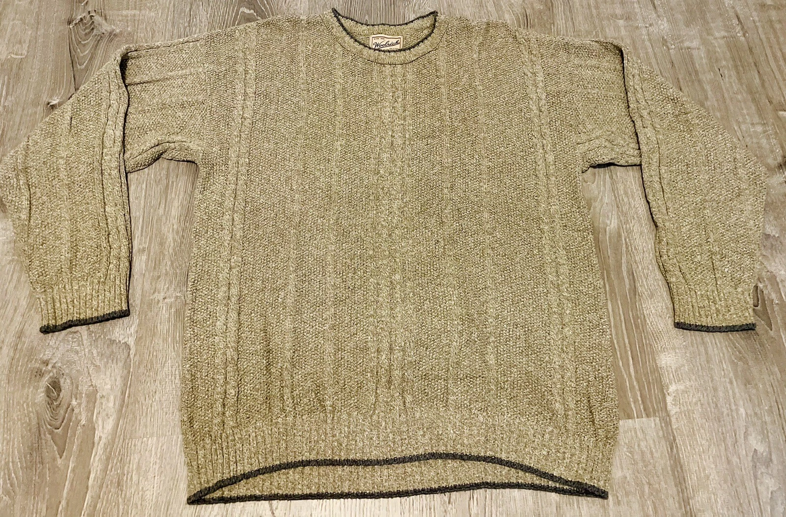 VTG Woolrich Cable Knit Men Sweater Grey Oatmeal Crew Neck Cotton Blend USA Made