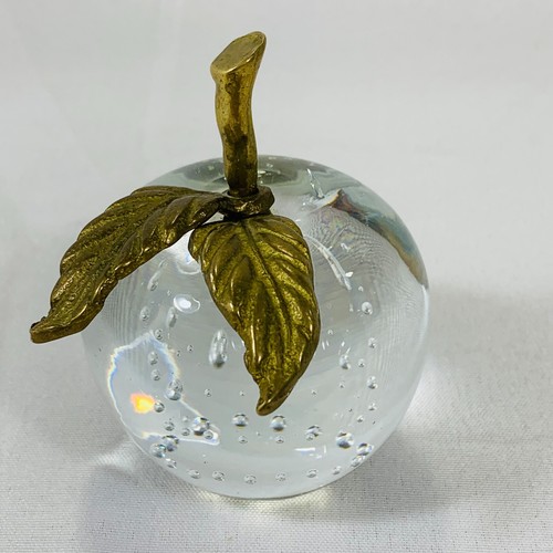 Vintage Glass Apple Paper Weight controlled bubble clear - Picture 3 of 5