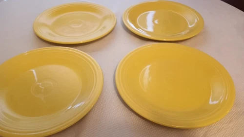 Set of 4 Yellow  Fiesta Ware Homer Laughlin ~10.5" Dinner Plates EUC (51A)