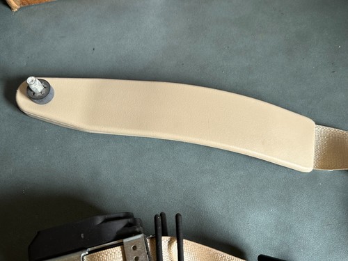 Ford OEM NOS 9W7Z-54611B08-AB Front Passenger Belt 2009-2011 Lincoln Town Car - Picture 9 of 13