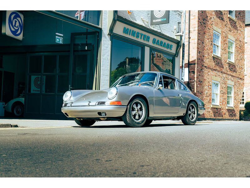 1965 Porsche 911 Saloon Manual