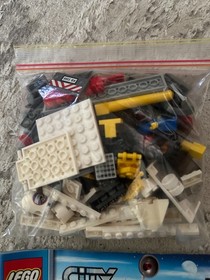 LEGO CITY: Satellite Launch Pad (3366) 100% complete, with Instructions.