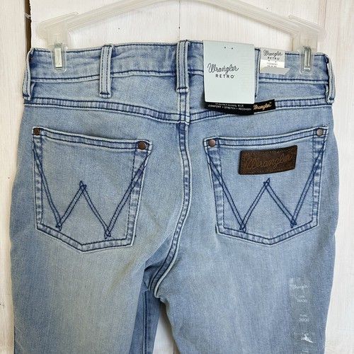 Wrangler Retro Embroidered High Rise Trumpet Flare Jeans Light Wash Sz 26 x 30 - Picture 8 of 13