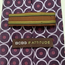 BCBG Attitude Tie Men's 100 Silk Geometric Polka Dot Purple 3.50"