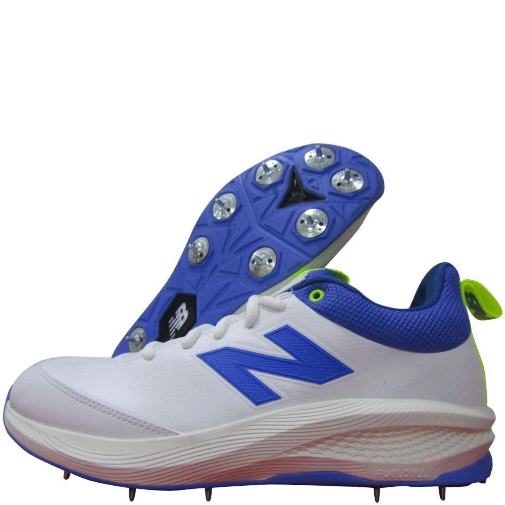 New balance 4030 cricket best sale shoes
