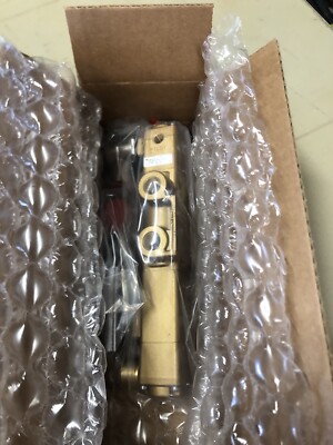 VERSA VALVE VAG-3401-181D-L14-NGS-XXV-DO12, NEW