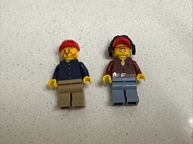 LEGO CITY: Logging Truck (60059) With Minifigures & Chainsaw | Almost Complete