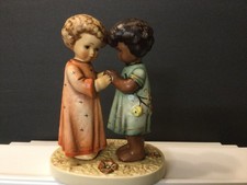 Vintage 1992 Hummel UNICEF “ Friends Together” Porcelain Figurine 6” T, Germany.