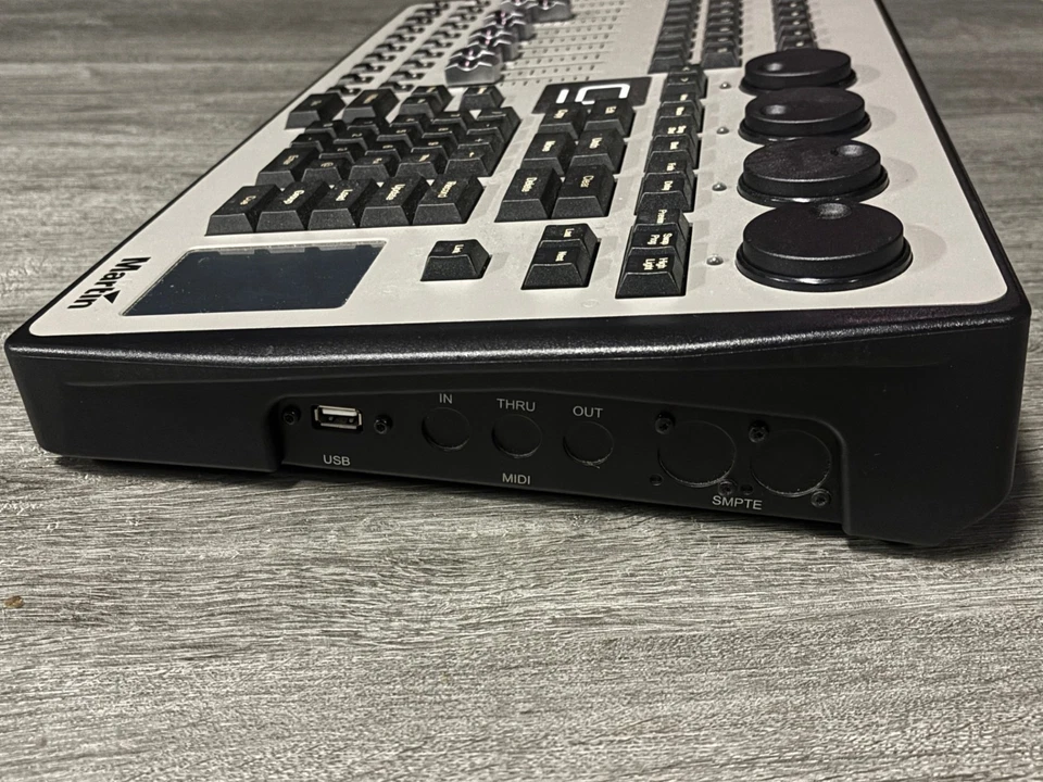 Martin M2GO Light Controller - For Parts Only - Image 4 of 4