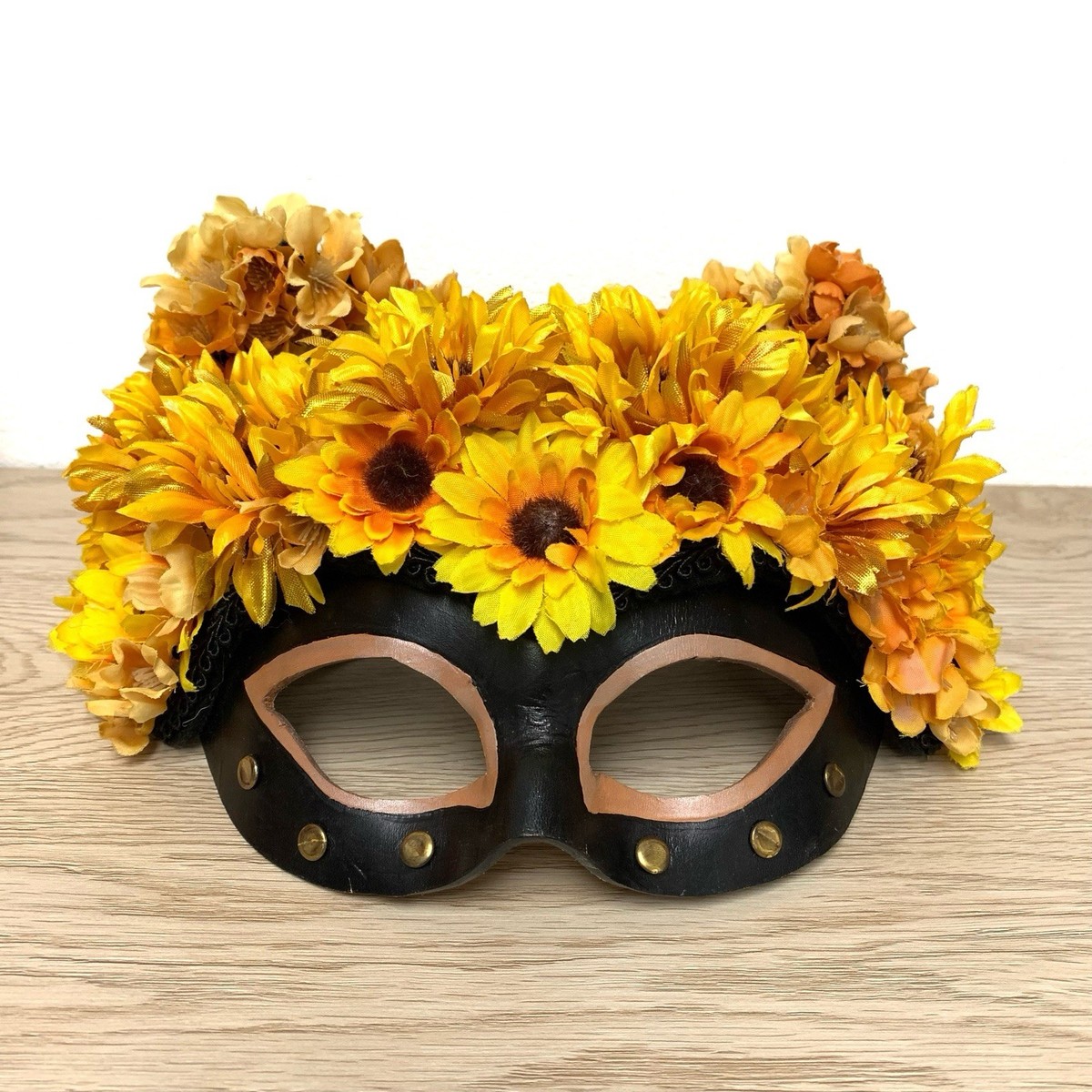 Miss Victoria Regina Leather Mask Masquerade Costume Cosplay  display picture 2