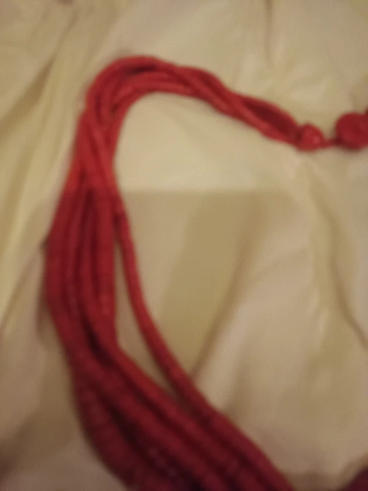 Collar de colección con babero con cuentas rojas de 19 pulgadas boho Foto 4 de 4