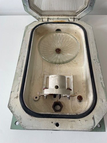 Holophane Vintage 1940s Bulkhead Lights Prismatic - Picture 9 of 13