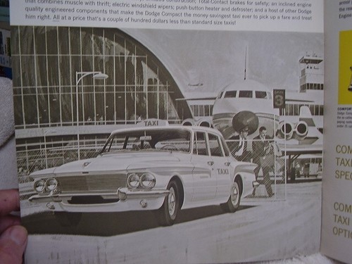 1961 DODGE TAXI BROCHURE ORIGINAL FREE POSTAGE - Picture 2 of 4