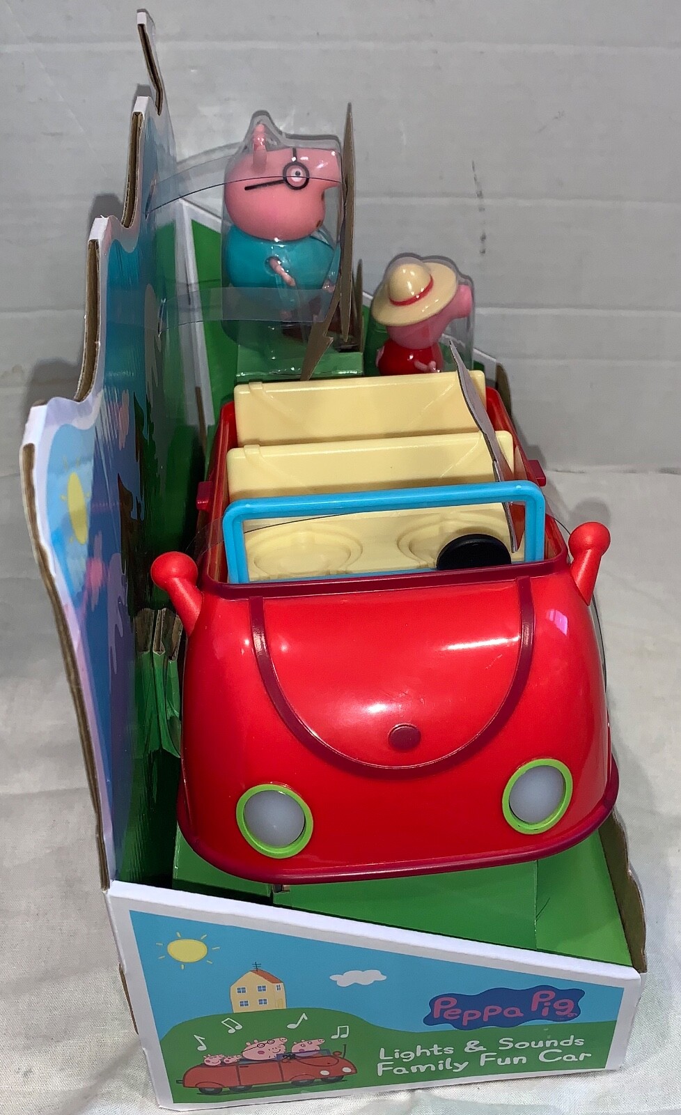 peppa pig lights & sounds family fun car