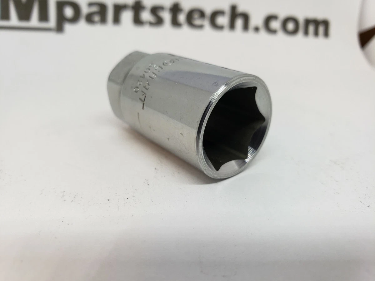 Small spark plug socket outlet