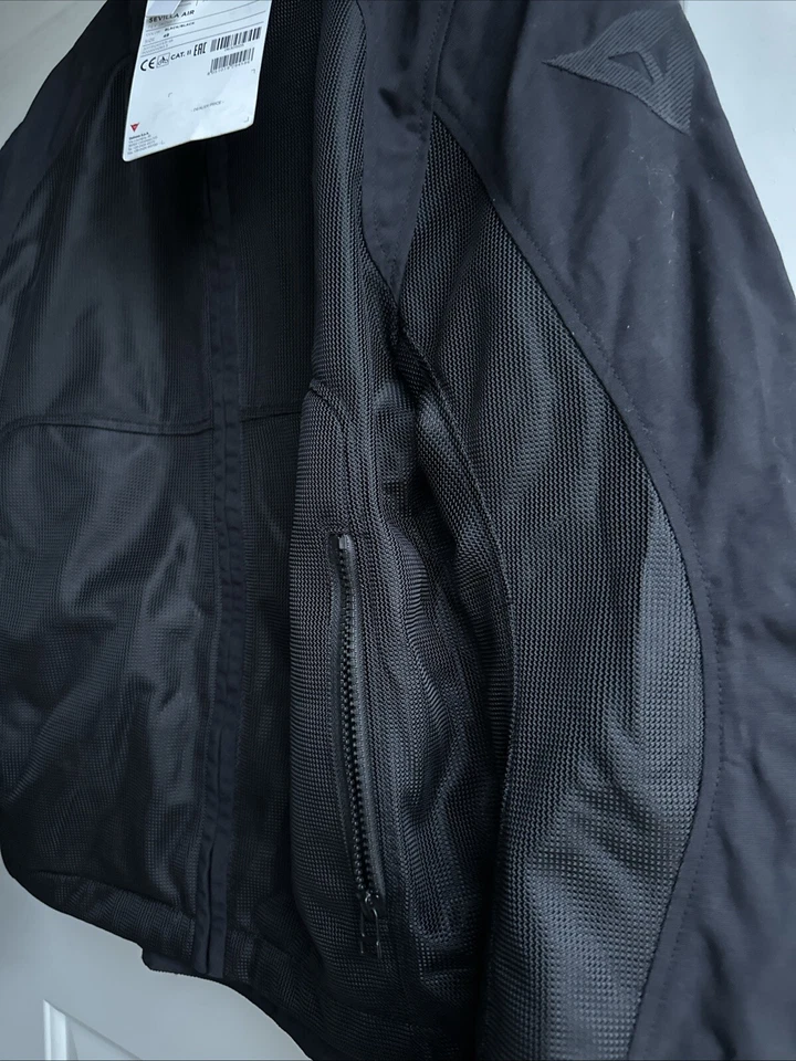 Jaqueta Dainese Sevilla Air Tex Masculina Preta - EUA 38 Euro 48- Média, Nova Com Etiquetas - Imagem 2 de 4