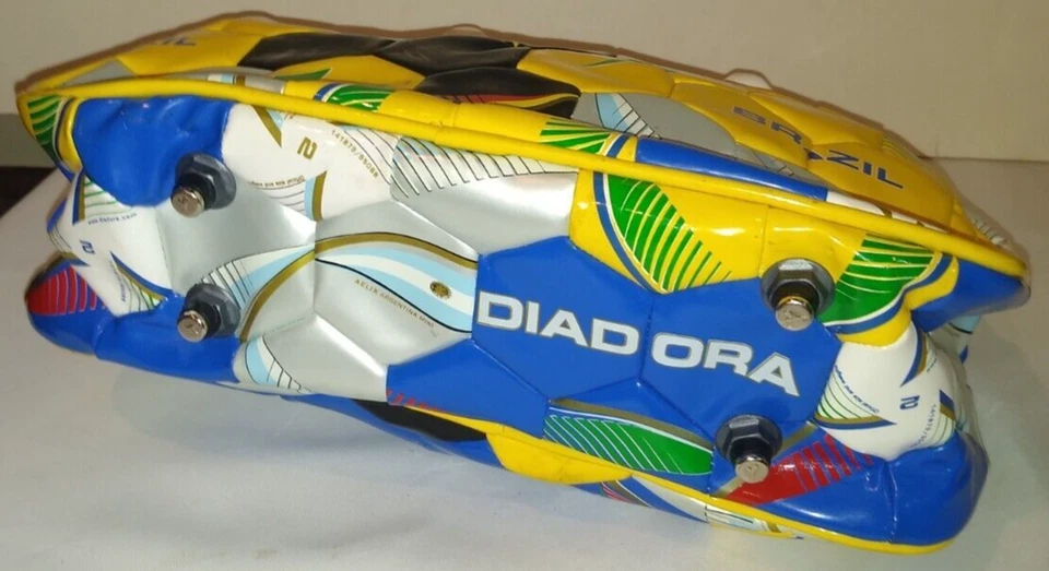 RARO BOLSO DEPORTIVO DIADORA 2009 BALÓN DE FÚTBOL ARGENTINA BRASIL ITA LIA Foto 4 de 4