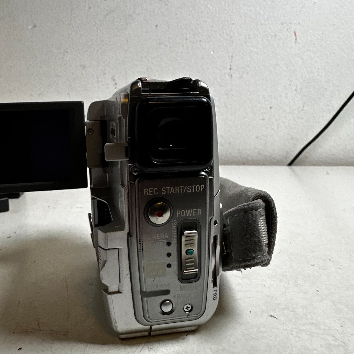 Sony Handycam DCR-PC109 Silver 120x Digital Zoom Digital Video