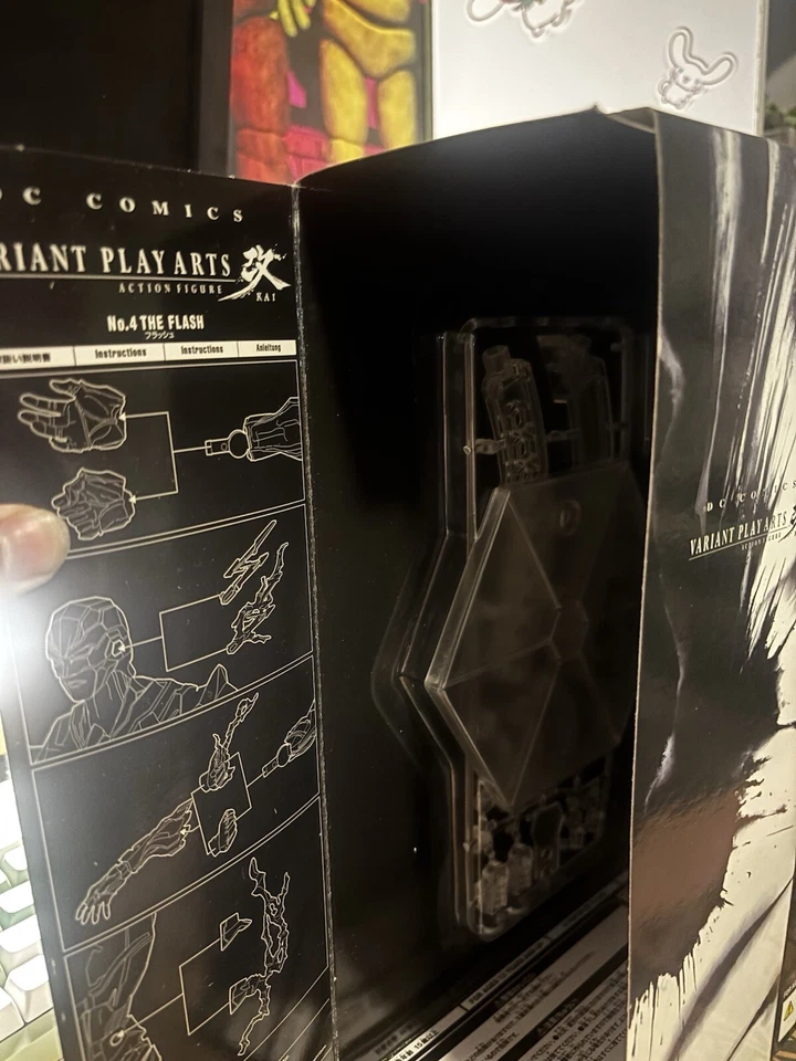 DC COMICS Varient Play Arts: The Flash No. 4 *SEE DESCRIPTION** - Image 2 of 3