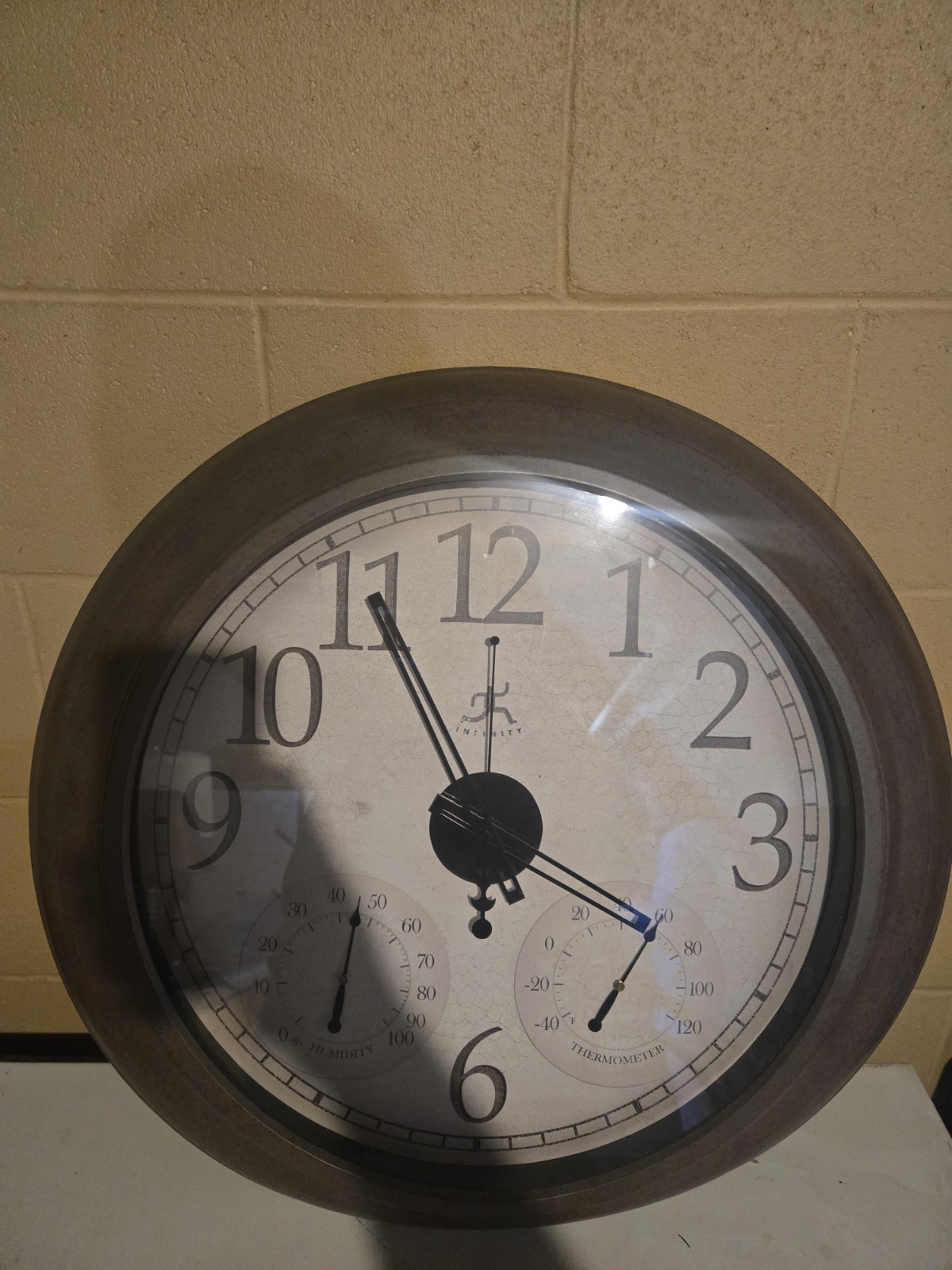 Large Infinity Instruments wall clock With thermometer and Humidity gauges Brown