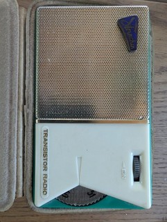 GDR transistor radio Sternchen VEB Stern radio Berlin pocket radio vintage def