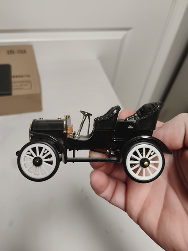1904 Buick Black 1/32 Scale Collectible Die Cast Car - Picture 10 of 14