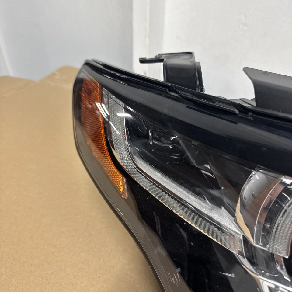 2018 Land Rover DISCOVERY 运动通行证右 HID XENON 头灯断标签 — 第 4/4 张图片