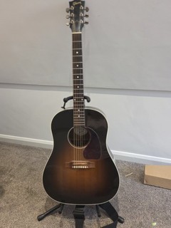 Gibson J45 Akustikgitarre 2008 mit Hartschalenkoffer