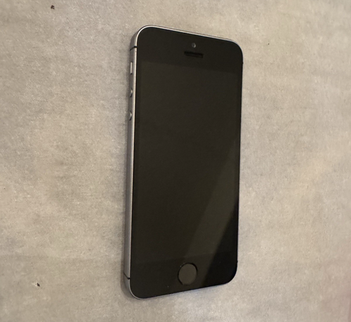 Apple iphone SE (1st Gen) A1662 32GB Gray (GSM+CDMA) Factory Unlocked Very Good - Picture 2 of 12