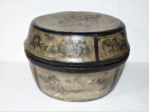 Antique Large Chinese Paper Mache Round Covered Box - Picture 8 of 12