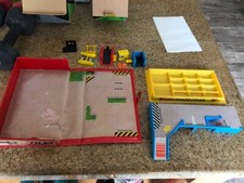 Micro Machines City Service Center Playset 1988 6408