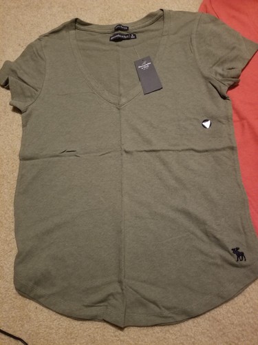 NWT Abercrombie & Fitch Icon V Neck Tee 6 Colors S, M or L - 第 2/14 張圖片