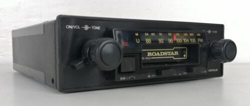 ROADSTAR - CAR RADIO - UNTESTED - RECESSED SIZE: 18.5X18X5.5 CM - Picture 1 of 3