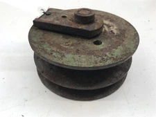 JOHN DEERE 110 112 ROUND FENDER VARIABLE SPEED PULLEY AM30082