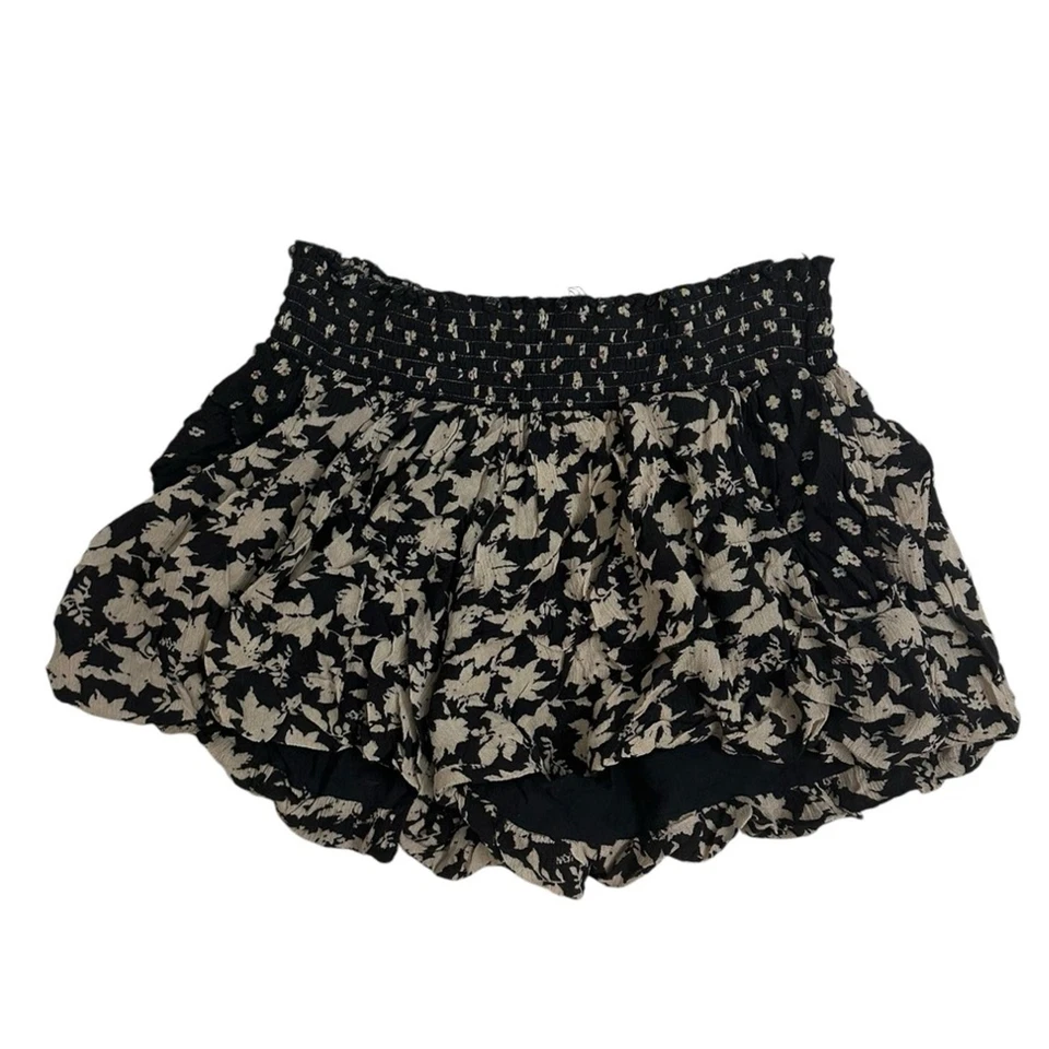 Free People Shorts Bloomers Floral Bubble Hem Boho Festival Fairy Size Small - Image 3 of 4