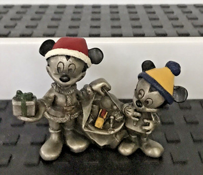 DISNEY CHRISTMAS MICKEY MOUSE SANTA W/NEPHEW HUDSON PEWTER FIGURINE