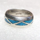 VINTAGE SOUTHWEST STERLING SILVER TURQUOISE INLAY BAND RING ~ SIZE 5.75