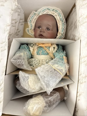 Knowles Yolanda's Picture Perfect Babies Knowles Danielle Doll NIB w/ COA
