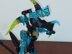 LEGO HERO Factory 44026 CRYSTAL Beast vs. BULK (2014) No Box No Instructions