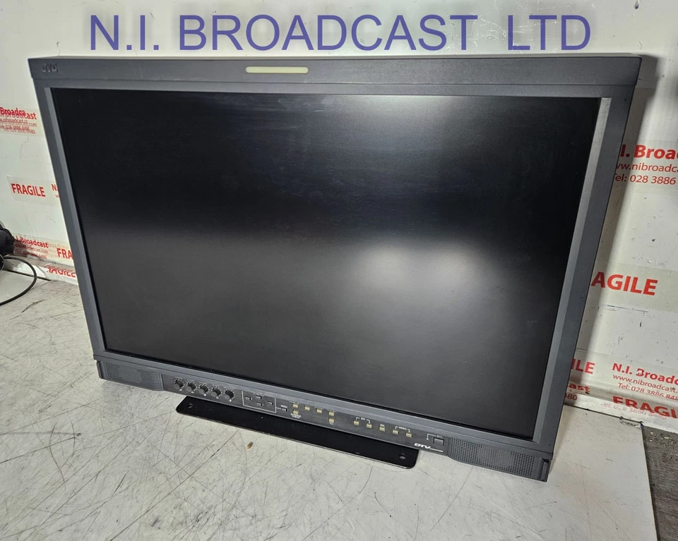 JVC 24inch dt-r24l41d  HD SDI LCD monitor with stand  LCD monitor - Image 2 of 4
